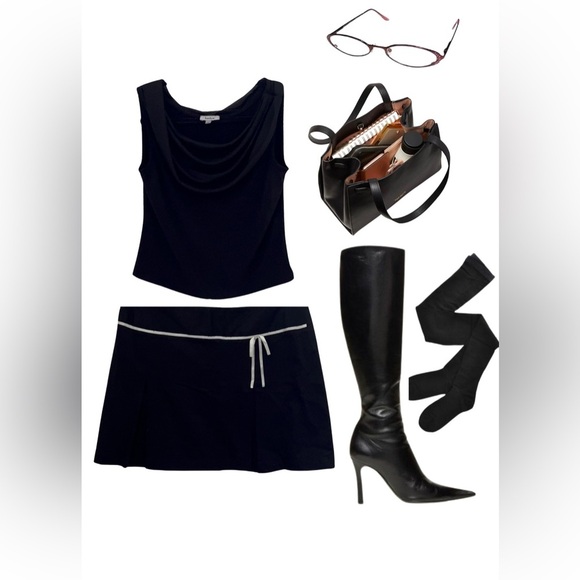 Mid Rise Bow Mini A-Line Skirt - Picture 11 of 13